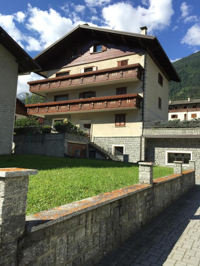 Casa Bracchi Apartment Valdisotto Bagian luar foto